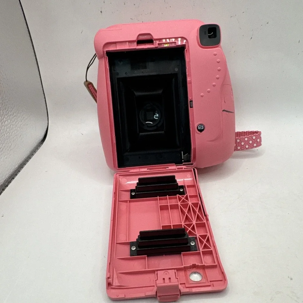 Fujifilm Instax Mini 9 Instant Camera Flamingo Pink - Good - Tested! With Case